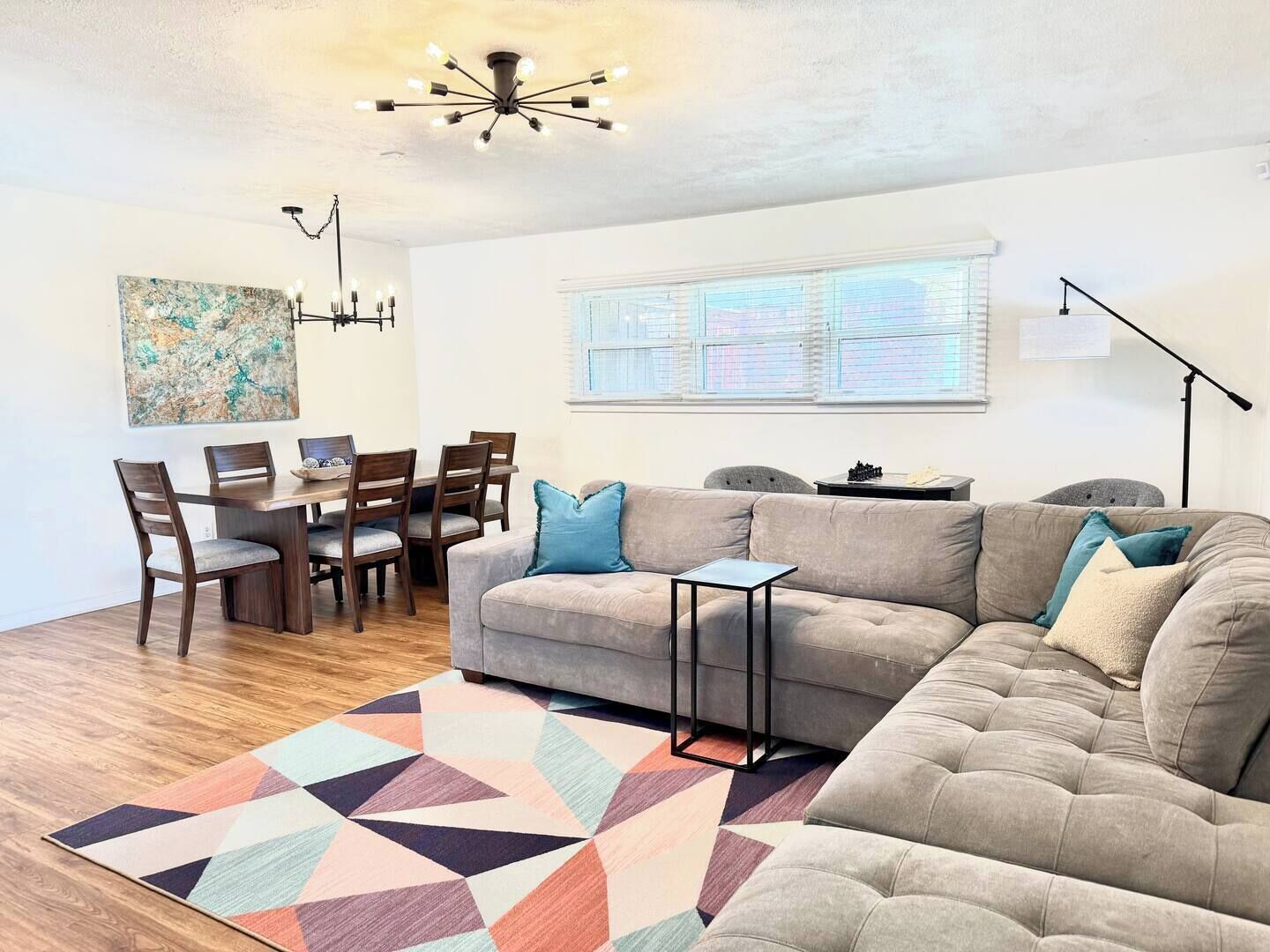 Smart-TV, Tischtennisplatte