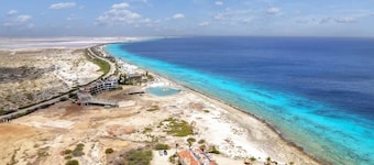 King's Beach Ocean's Eleven, oceanfront 2 bed/ 2 bath