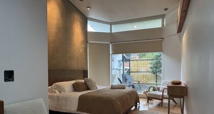 Spacious 5BR in Escazu w/Jacuzzi, Sauna & Fire Pit