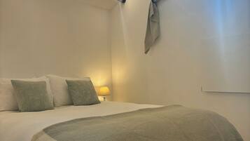 1 chambre, fer et planche Ă repasser, Wi-Fi, draps fournis