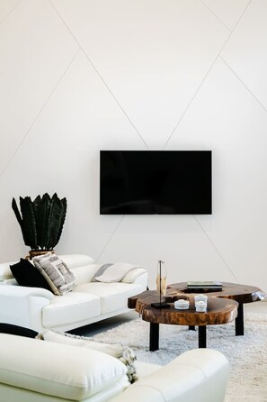 TV, stereo