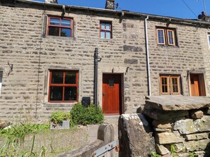 Exterior - Sunnybrook Cottage (Lancaster)