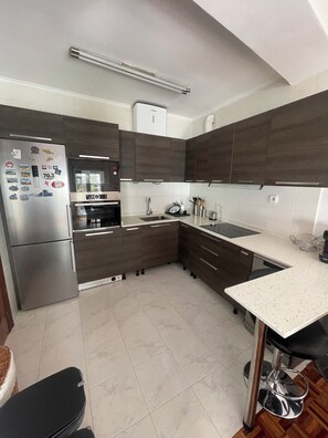 Fridge, microwave, oven, stovetop - Charming apartment in Castro (Castro-Urdiales)