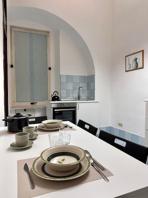 Four, plaque de cuisson