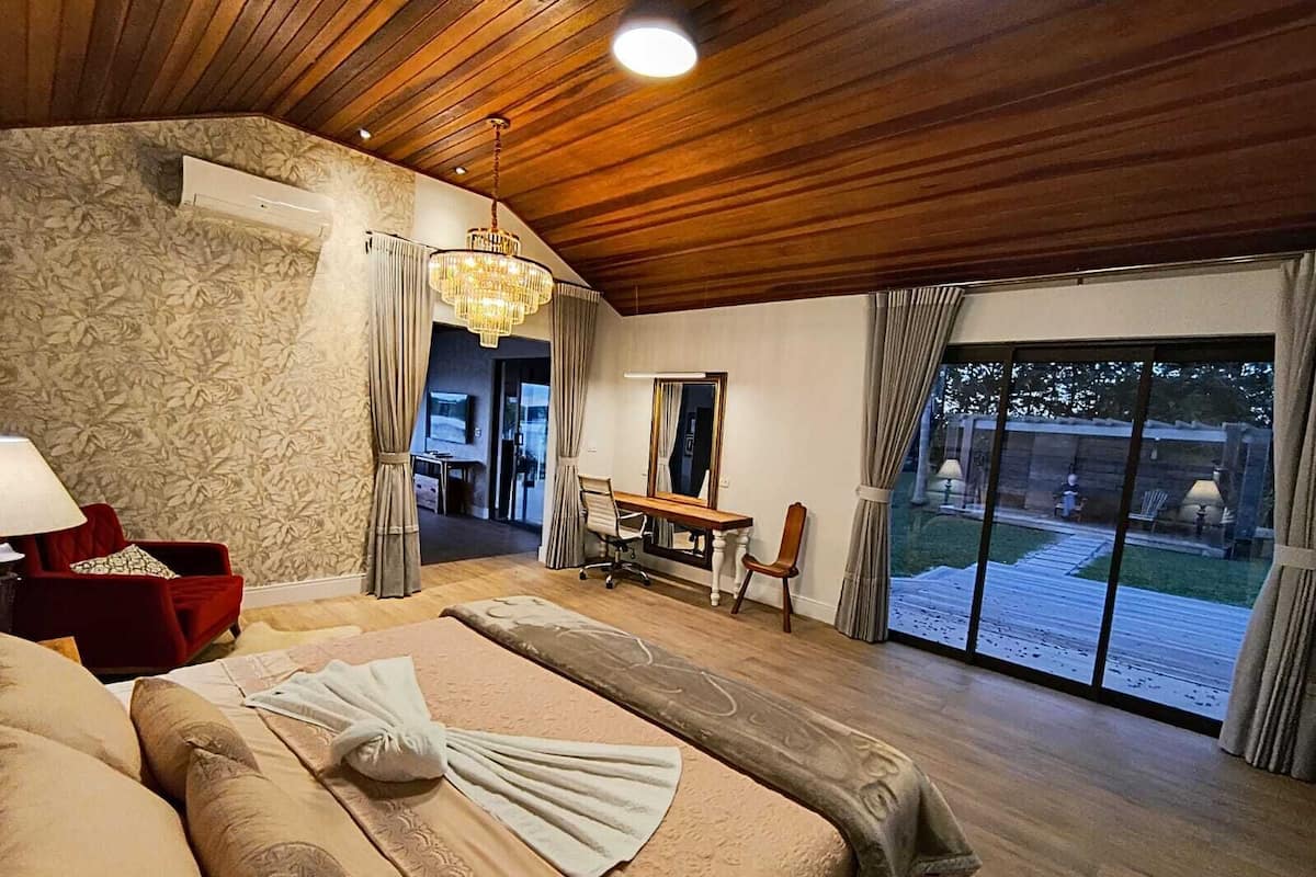 Deluxe Chalet, Balcony, Lake View | 3 bedrooms, free WiFi