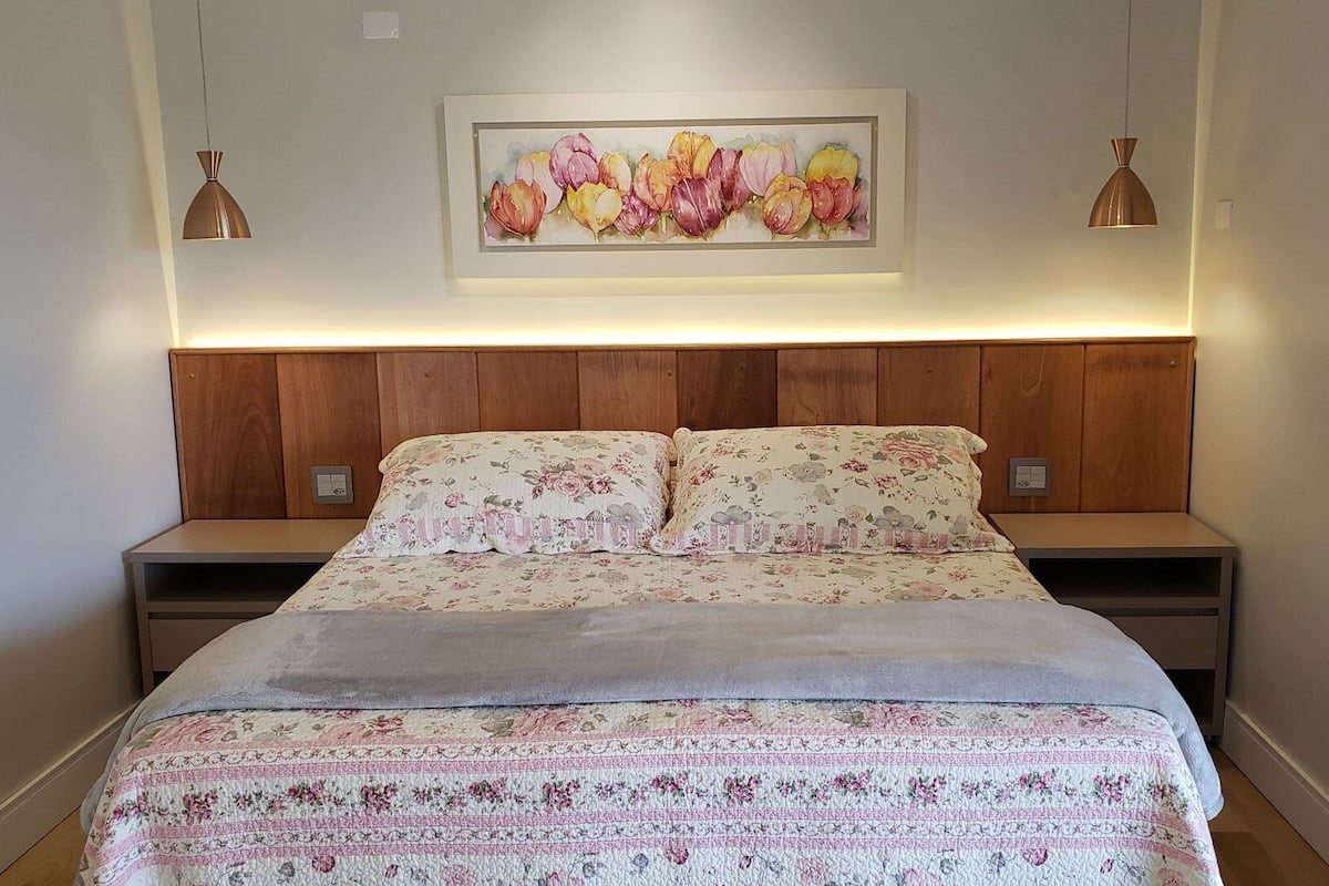 Romantic Chalet, Lake View | 3 bedrooms, free WiFi