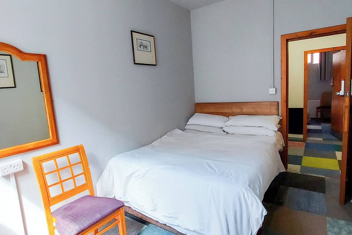 Kamar Double Klasik | Kedap suara, Wi-Fi gratis, dan seprai linen