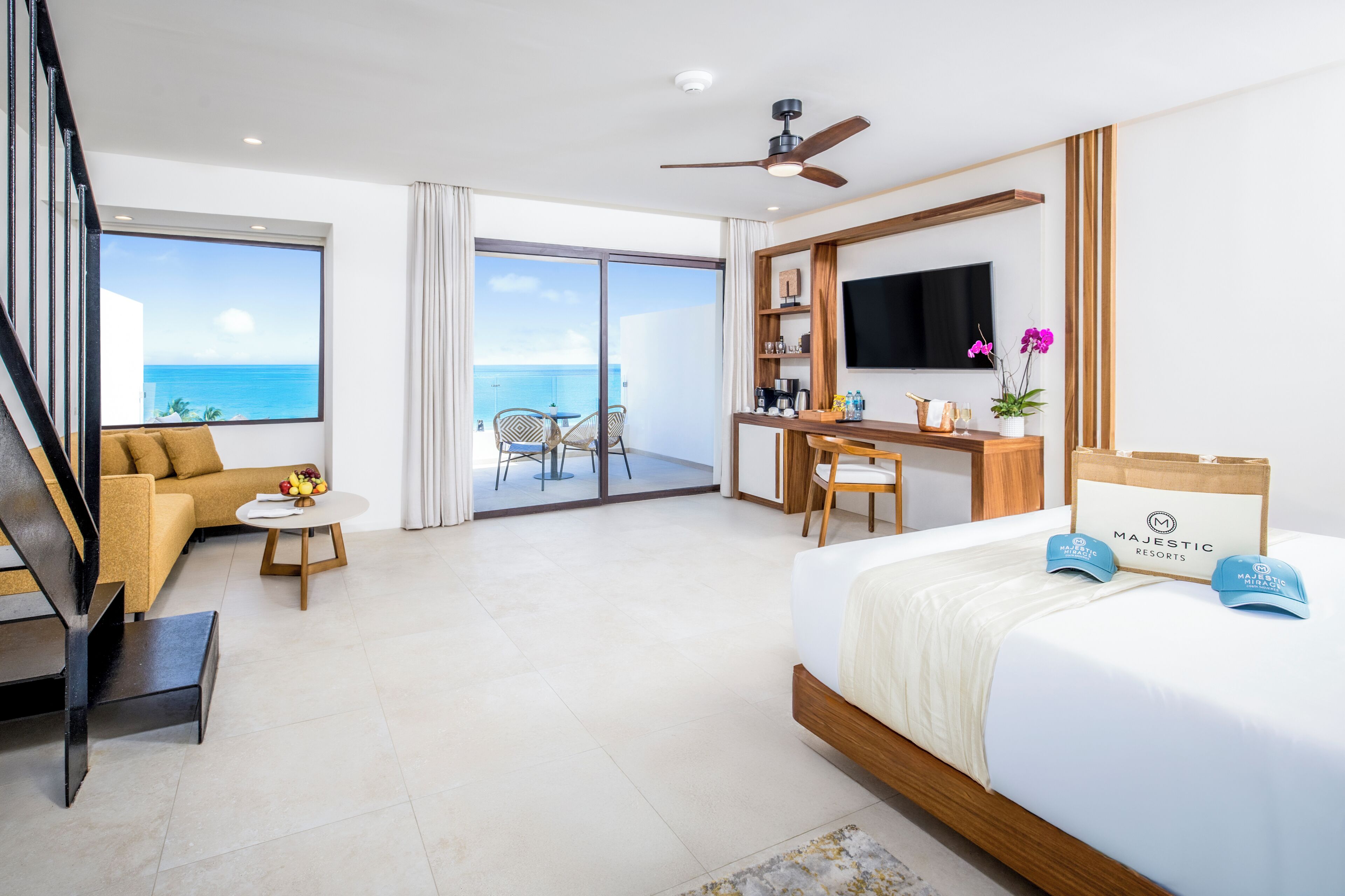 Mirage Club Plunge Pool Suite Oceanfront | 1 bedroom, pillow-top beds, laptop workspace, free WiFi