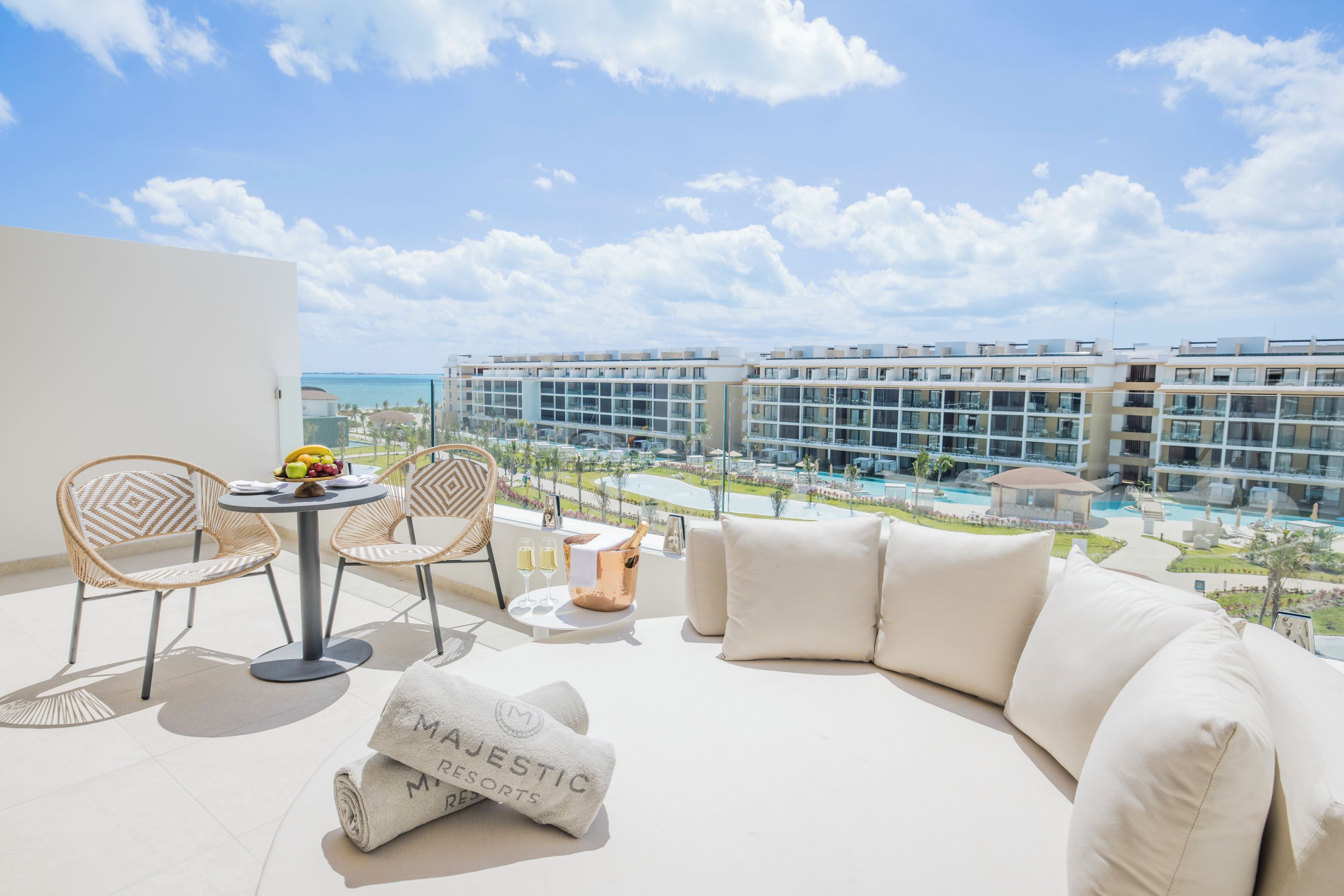 Family Club Plunge Pool Suite | Ausblick vom Zimmer