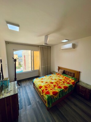 3 bedrooms, iron/ironing board, WiFi