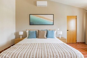 3 bedrooms, iron/ironing board, travel crib, WiFi