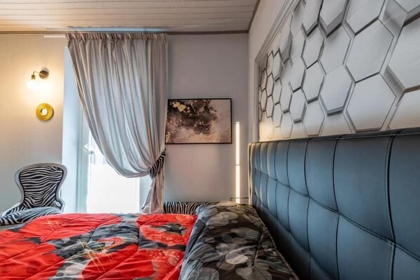 1 bedroom, WiFi, bed sheets