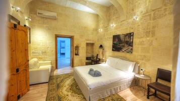 4 chambres, fer et planche Ă repasser, Wi-Fi gratuit, draps fournis