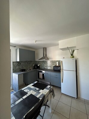 Four, plaque de cuisson, lave-vaisselle