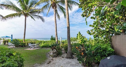 Beachfront Bliss on Longboat Key- Steps to the sand