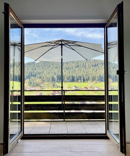 🏡🏡 Newly renovated apartment, ideal for families on the edge of the forest.