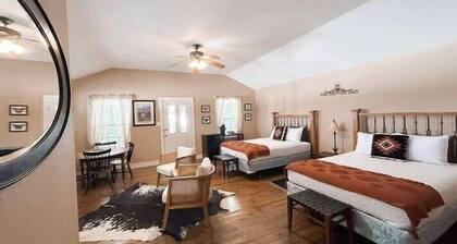The Salado Inn Kolb Suite