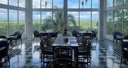 Munjoh Island House Suites and Spa