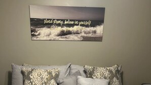 1 habitación, tabla de planchar con plancha y wifi 