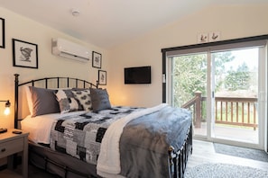 2 slaapkamers, een strijkplank/strijkijzer, gratis wifi, beddengoed