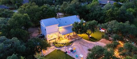 Casa (Multiple Bedrooms) | Vista frontal de la propiedad