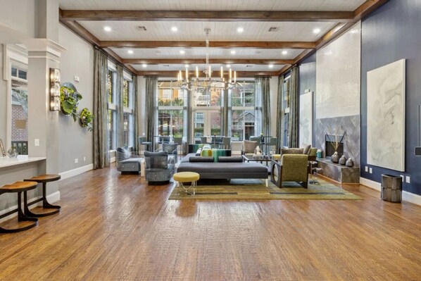 Interior - Central Furnished 2b/2b Apt by the HTX Med Center (Houston)