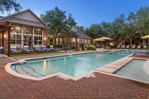 Pool - Central Furnished 2b/2b Apt by the HTX Med Center (Houston)