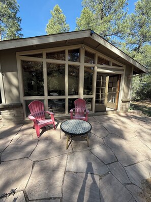 Terrace/patio - Troxler Pines Retreat, Arcade/BBQ/Fireplace! (Flagstaff)
