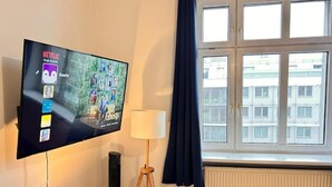 Unclassified image, 4 of 14, button - Bright & Cozy Apartment in City Center Vienna (Wien)