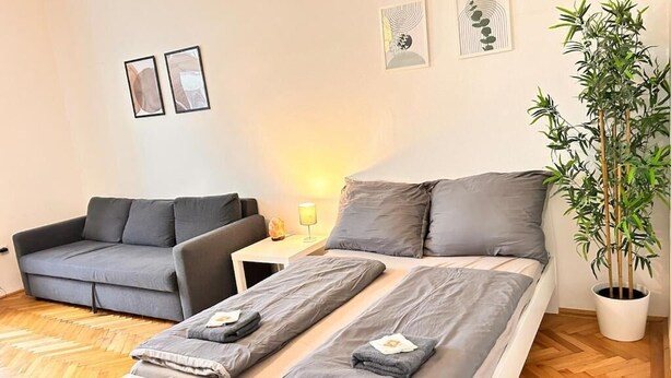 Unclassified image, 1 of 14, button - Bright & Cozy Apartment in City Center Vienna (Wien)