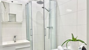 Unclassified image, 3 of 14, button - Bright & Cozy Apartment in City Center Vienna (Wien)
