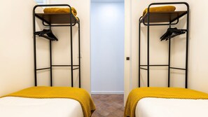 2 chambres, fer et planche à repasser, Wi-Fi gratuit, draps fournis