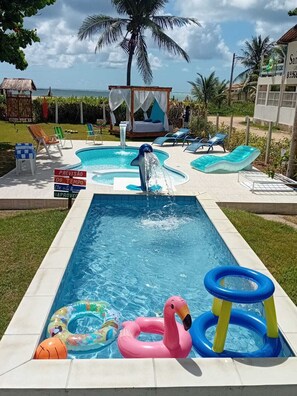 Pool - Wonderful house by the sea, right on the sand. Exuberant, safe and comfortable home. (São José da Coroa Grande)