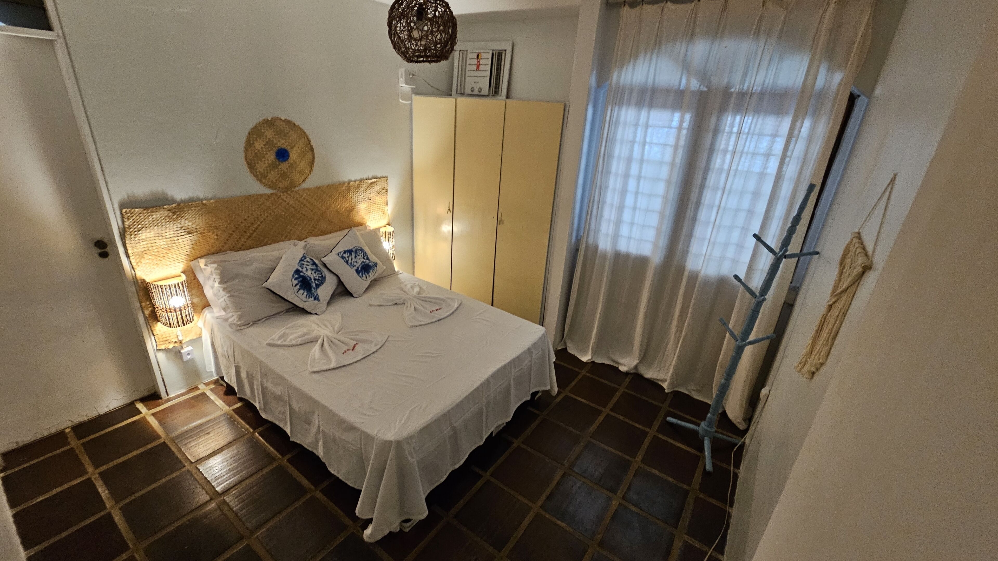 5 makuuhuonetta, silitysrauta/-lauta, Wi-Fi, vuodevaatteet