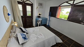 5 chambres, fer et planche à repasser, Wi-Fi, draps fournis