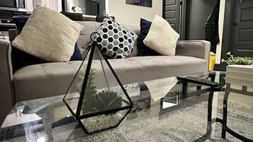 Smart TV, books, computer monitors