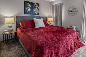 3 quartos, ferros/tábuas de passar roupa, Wi-Fi, roupa de cama