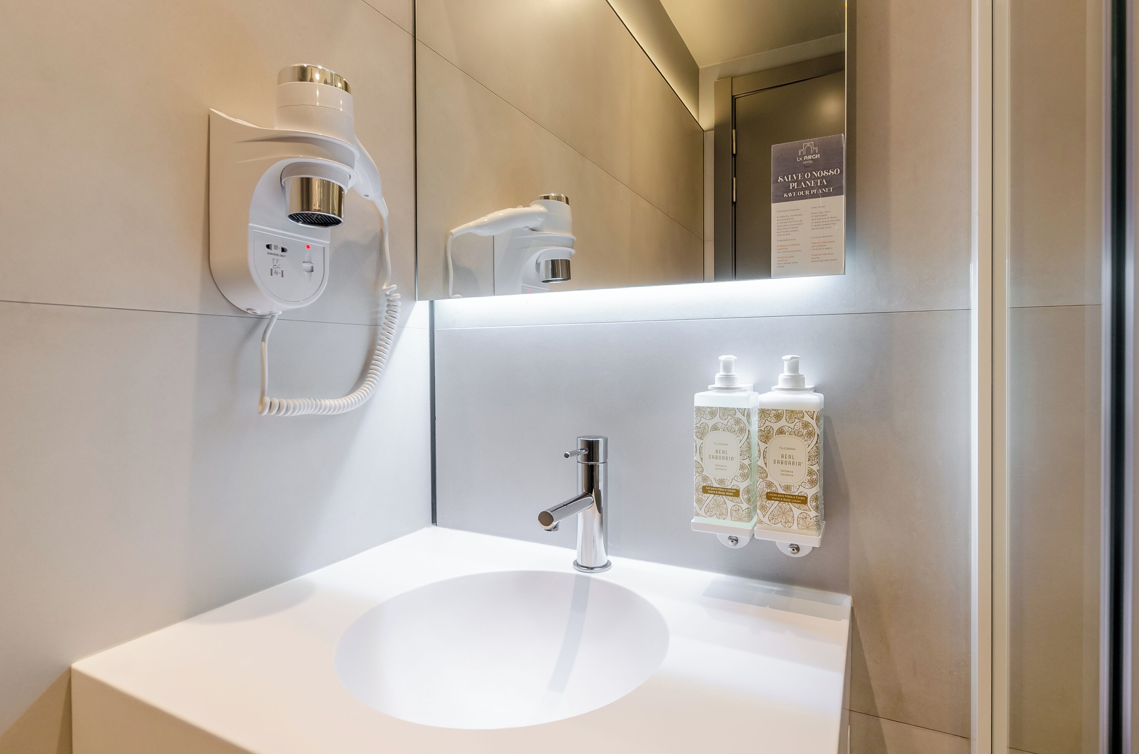 Photo - LX Arch Hotel