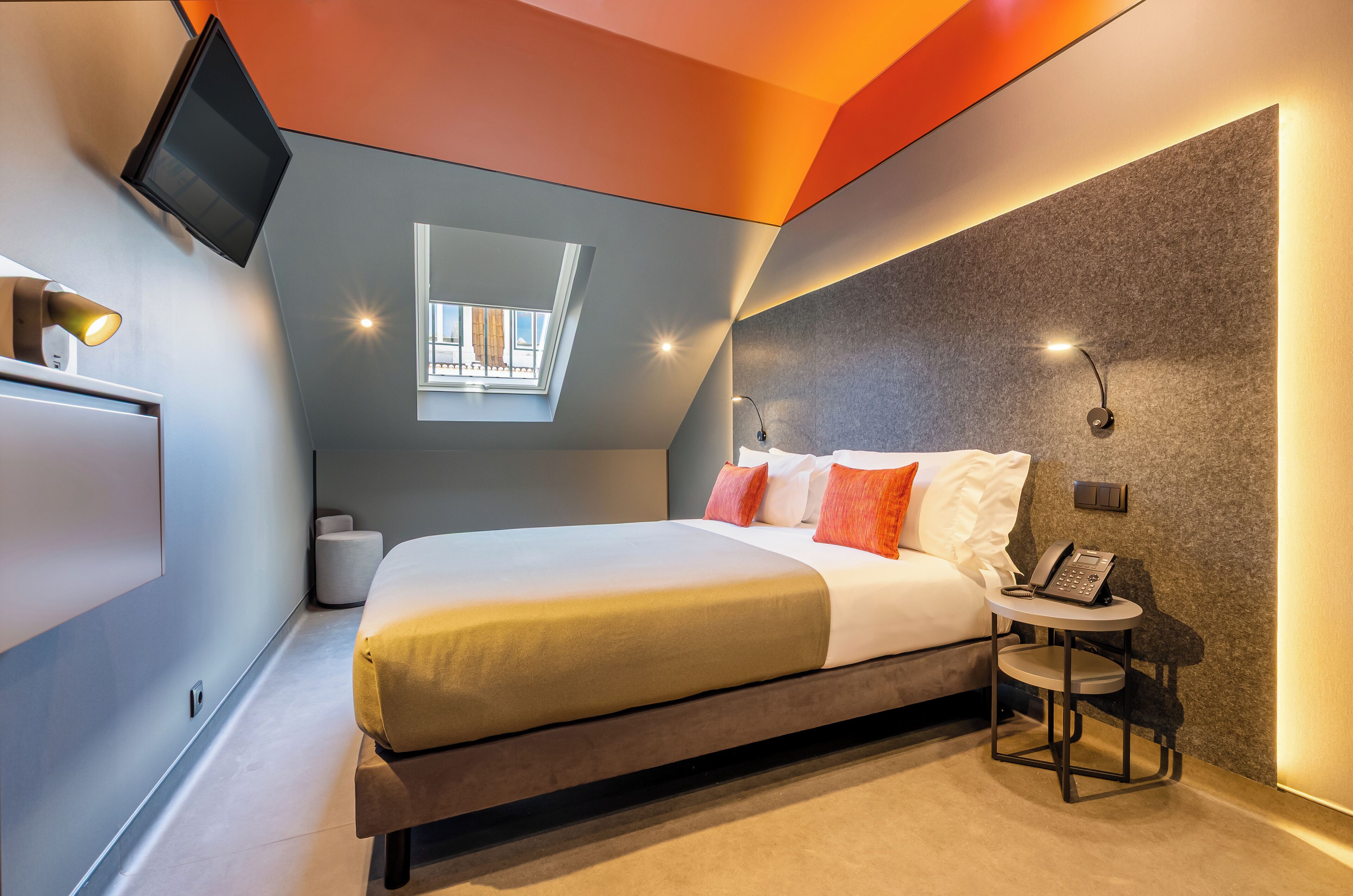Standard Double or Twin Room | In-room safe, soundproofing, free WiFi