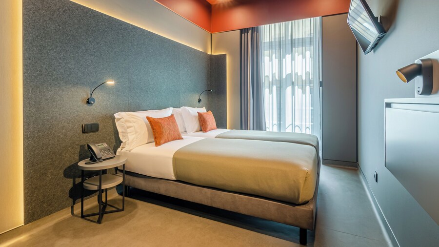 LX ARCH HOTEL