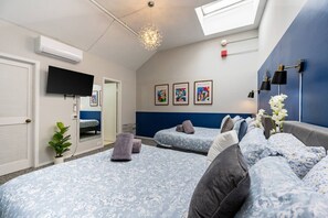 2 bedrooms, desk, iron/ironing board, travel cot