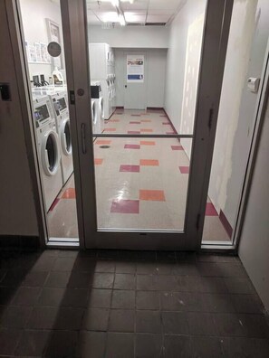 Interior - Spacious Downtown Penthouse | vintage, balcony&gym (Chicago)