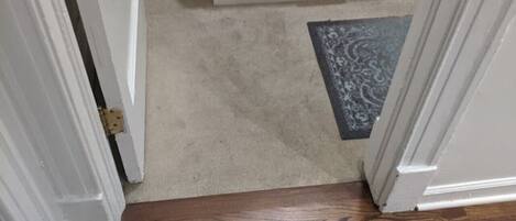 3 Schlafzimmer, Schreibtisch, Bügeleisen/Bügelbrett, Reisekinderbett