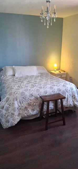 3 Schlafzimmer, Bügeleisen/Bügelbrett, WLAN, Bettwäsche