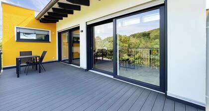 Luxuriöses 4-Zimmer Penthouse, Dachterasse, Parkplatz,E-Ladestation