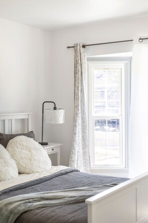 3 bedrooms, WiFi, bed sheets