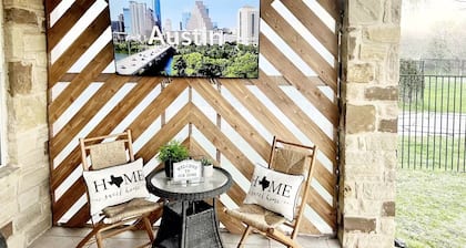 Austin Charm Home by The Key Rentals