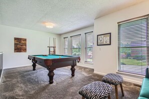 Games room - Music City Getaway, Large Nashville home (Nashville)