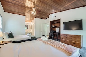 3 chambres, fer et planche à repasser, Wi-Fi, draps fournis
