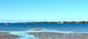 Seaside Getaway - 5 Min Stroll to Sandy Beach
